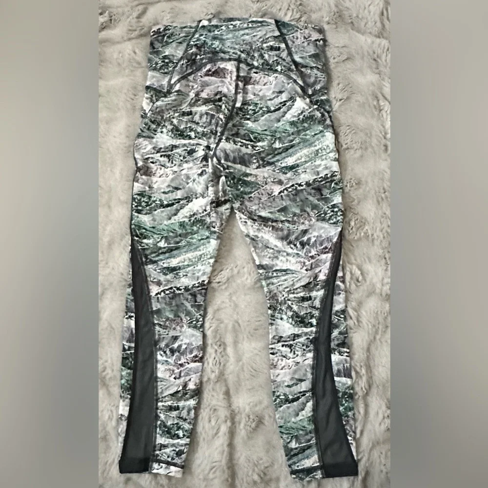 Lululemon Train Times Pant 25